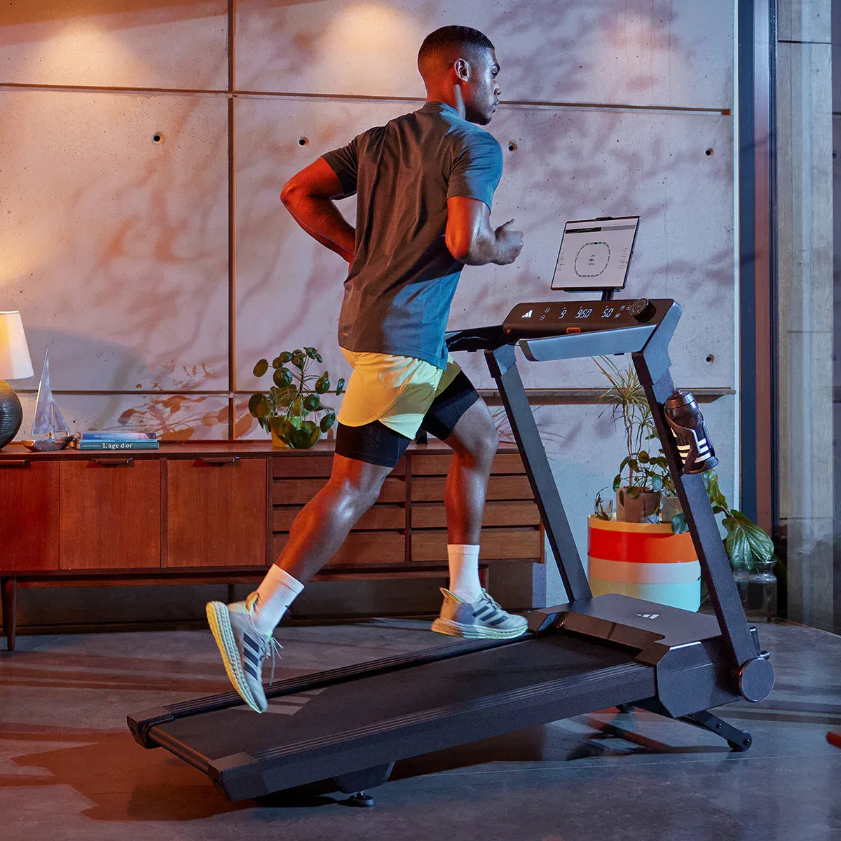 Adidas T-24c Folding Treadmill V572-ADTM-T24C