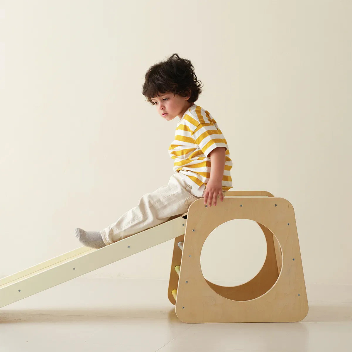 Small Climbing Frame by Classic World V572-CWIP-SMCLIMBFME