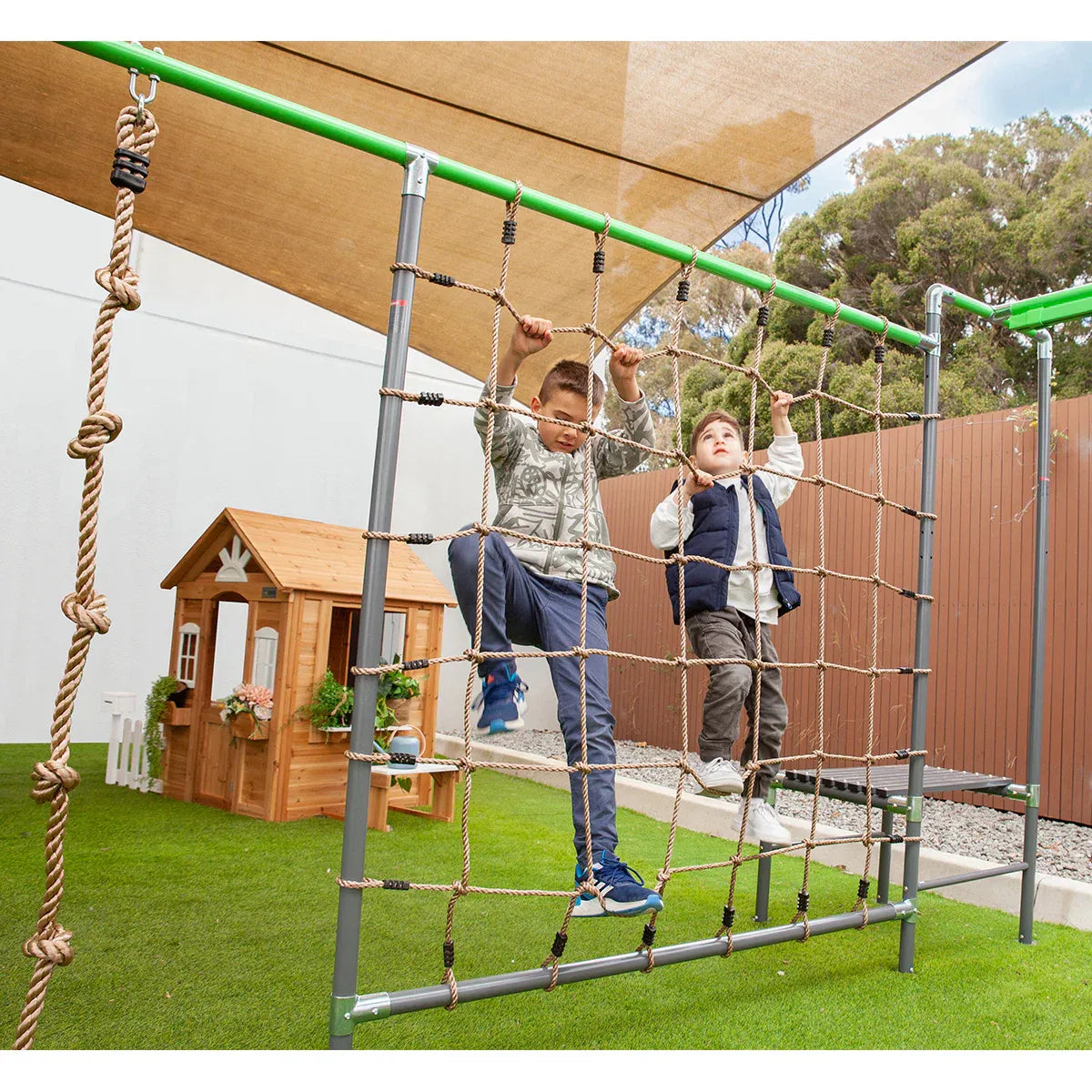 Lifespan Kids Junior Jungle Madagascar V2 V572-LKJJ-MDGSCST-B