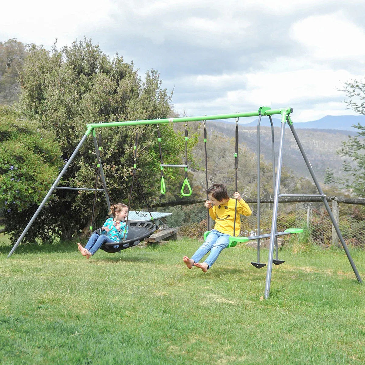 Lifespan Kids Lynx 4 Station Swing Set V572-PELYNX