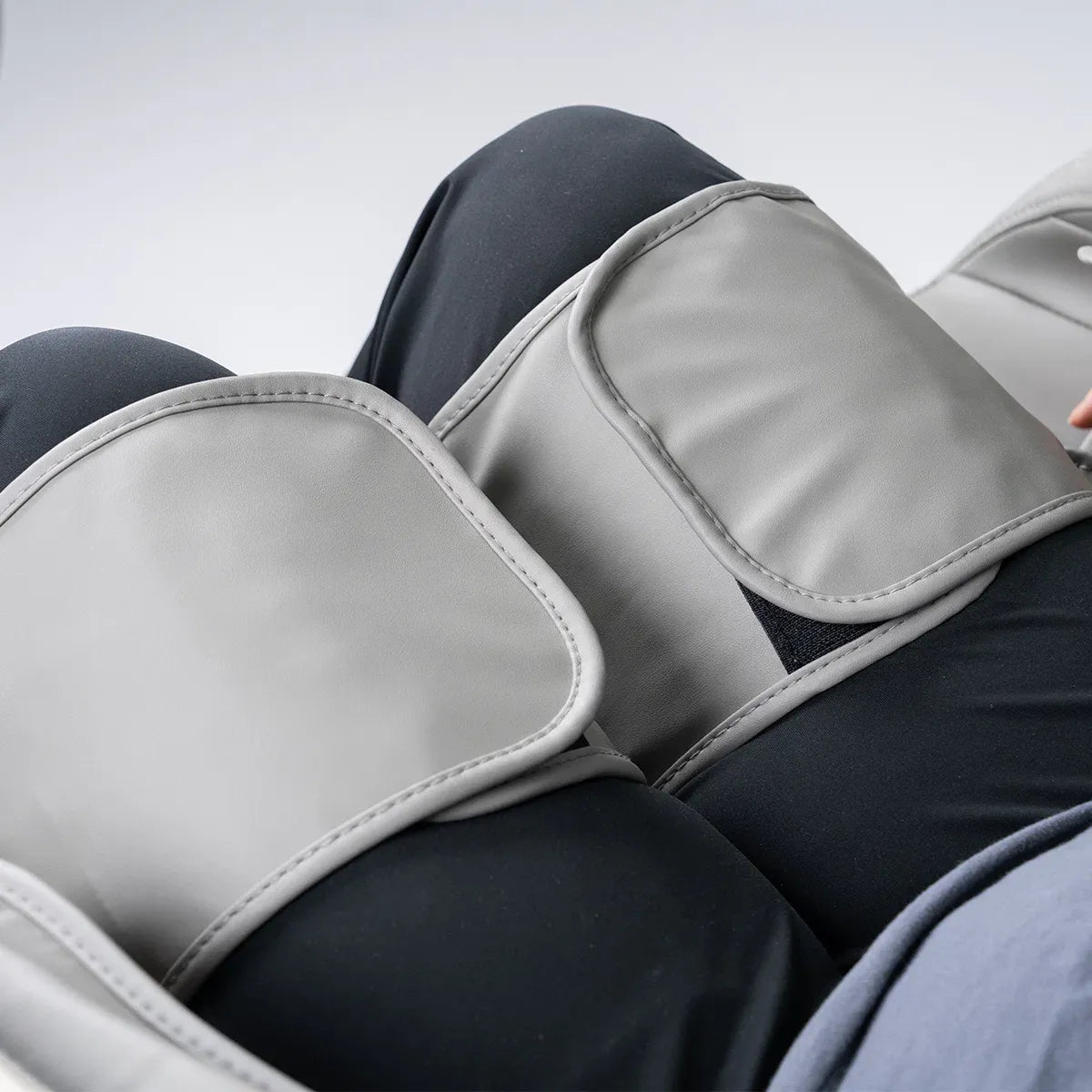 ReGen8 LuxCloud Air - Zero Gravity Heated Massage Chair V572-RGMC-LCAIR