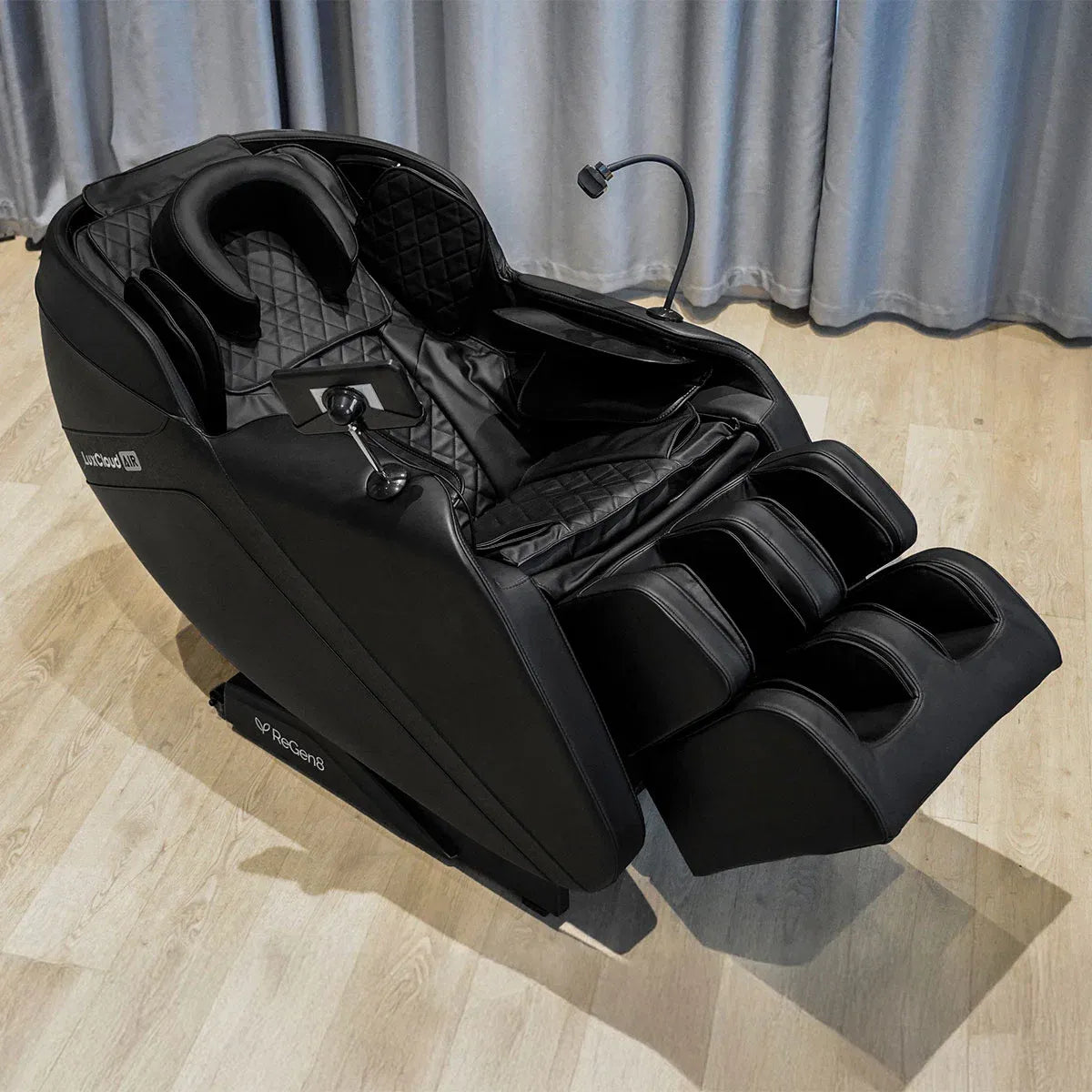 ReGen8 LuxCloud Air - Zero Gravity Heated Massage Chair in Black V572-RGMC-LCAIRB