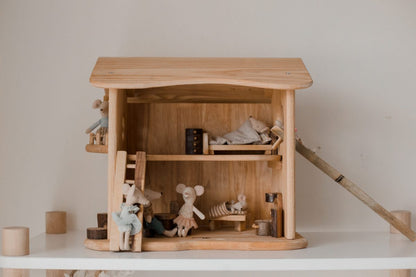 Two Story Cottage house imaginative play V59-082