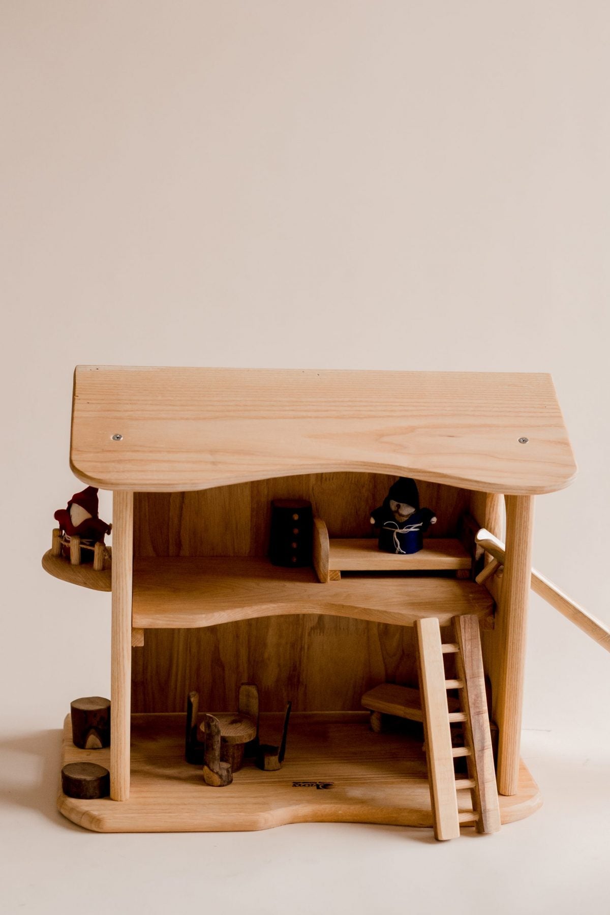 Two Story Cottage house imaginative play V59-082