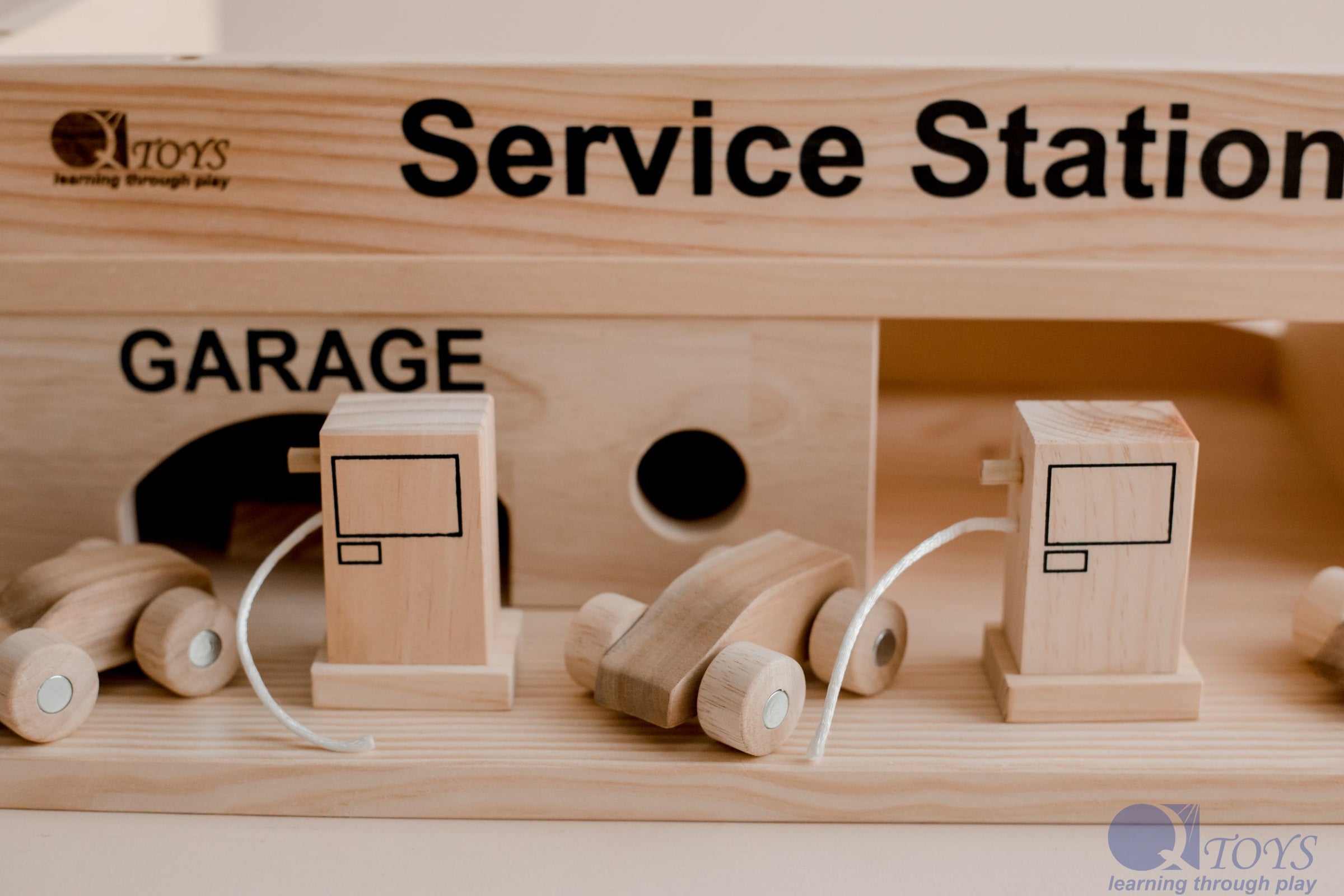 Solid Wooden Service Station V59-250