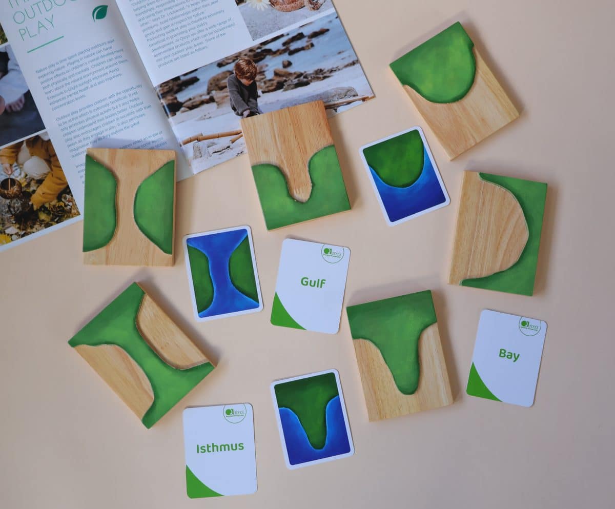 Montessori Land and Water Forms V59-332
