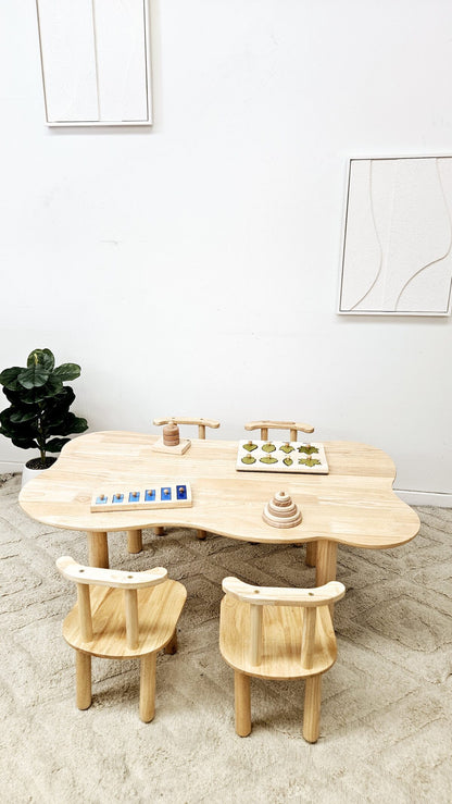 Child hardwood cloud table with 4 chairs V59-393