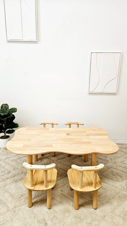 Child hardwood cloud table with 4 chairs V59-393