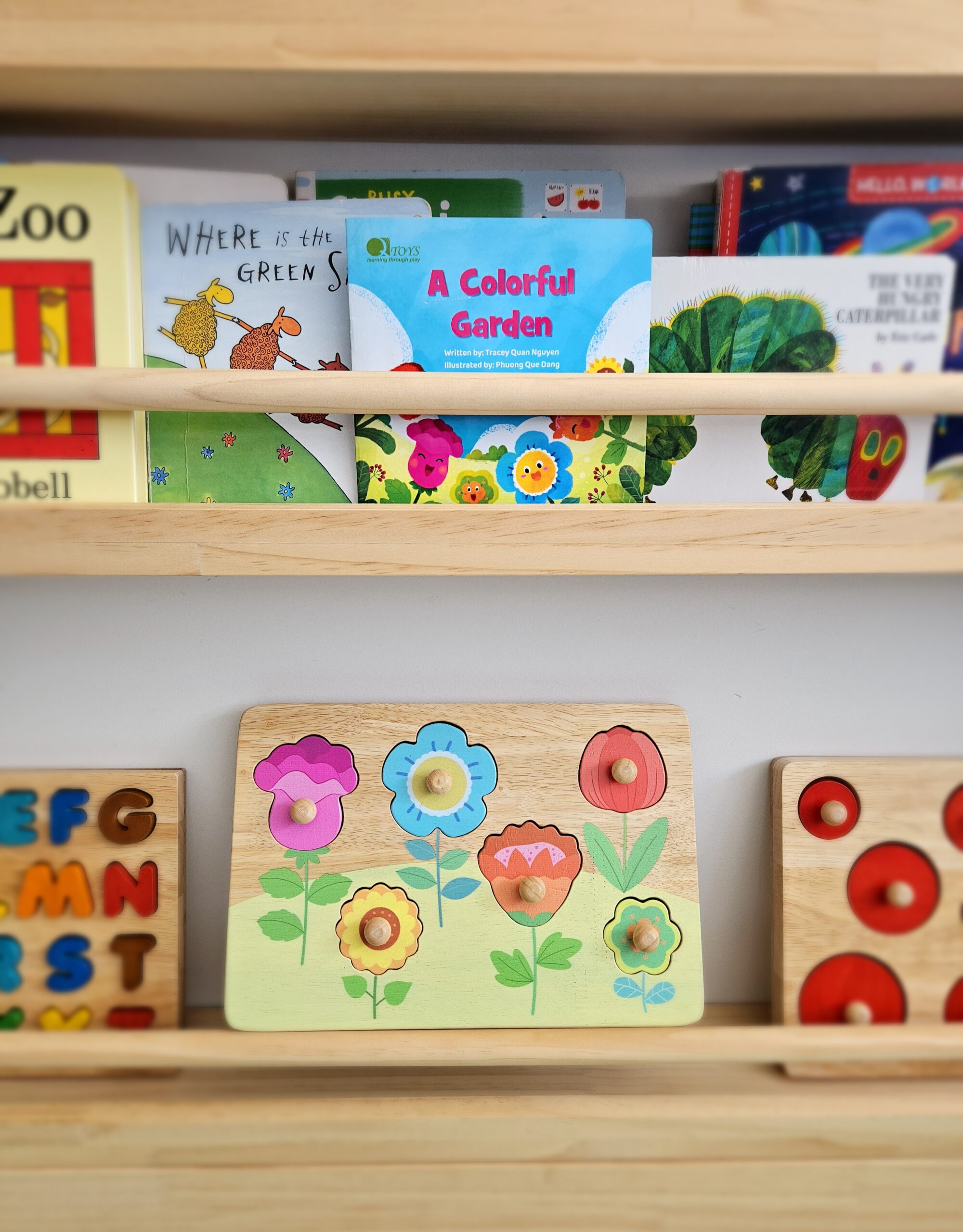 Flower Garden puzzle and book set V59-517