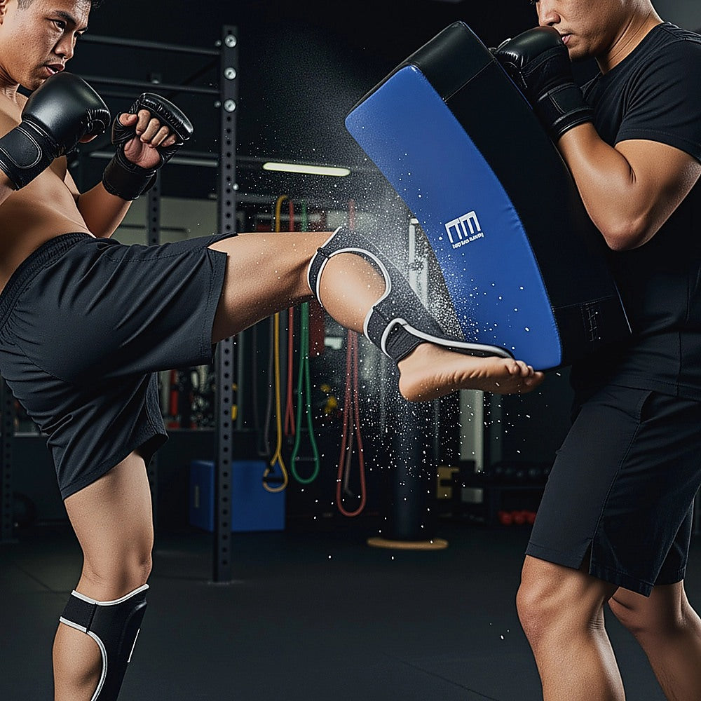 Hit Strike Shield Kicking Pad V63-839281
