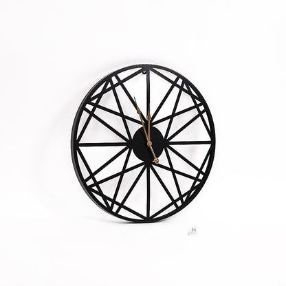 Large Metal Outdoor Wall Clock - Weather-Resistant for Garden and Home Decor V63-842261