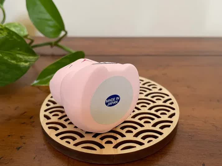 Okimono Pink Maneki Neko V637-C0015