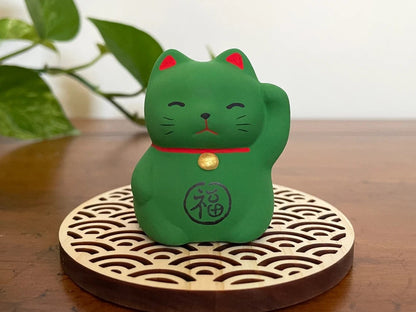 Okimono Green Maneki Neko V637-C0018