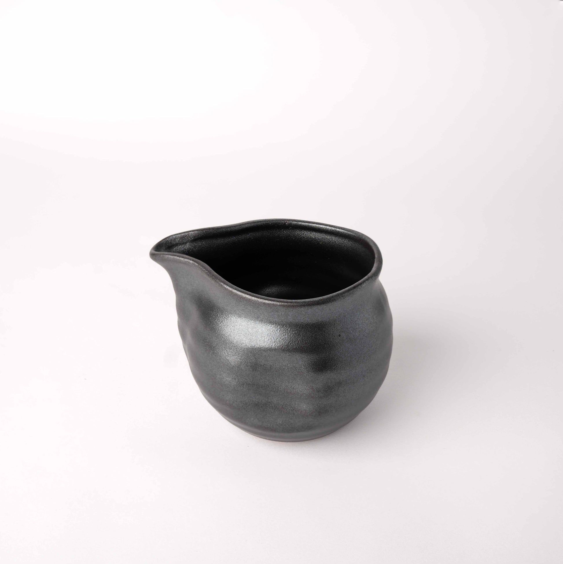 Pourer 410ml Metallic Black V637-C0335
