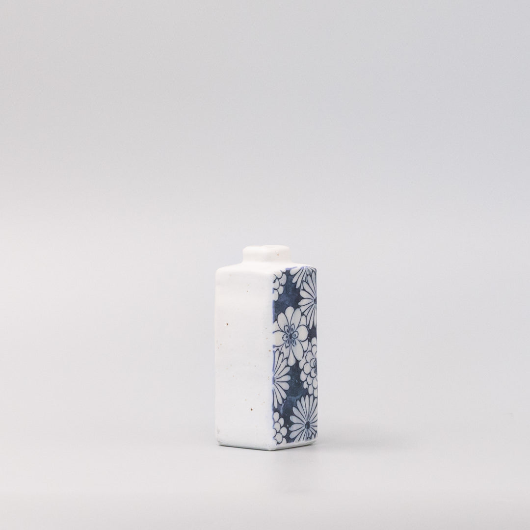 Vase Oblong White Posy V637-C0996B