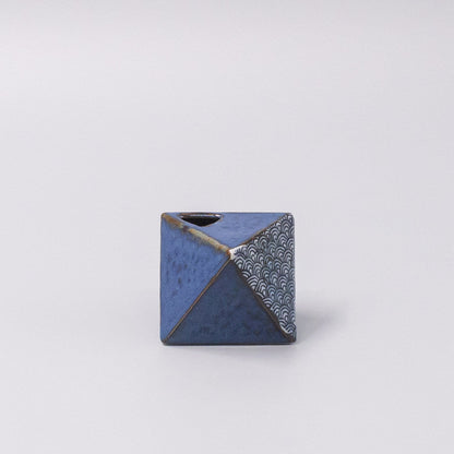 Vase Triangular Indigo Wave 130ml V637-C0997A