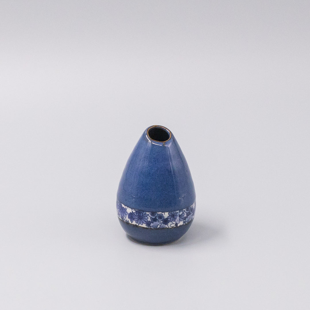 Vase Pinecone 10H Indigo Yuzen V637-C0999A