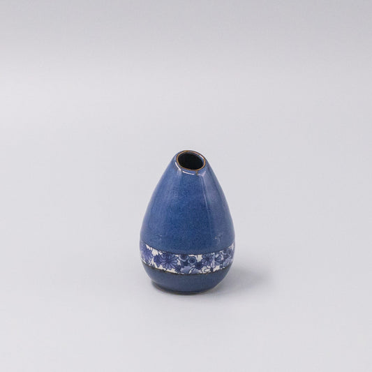 Vase Pinecone 10H Indigo Yuzen V637-C0999A