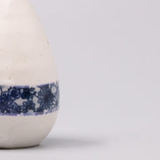 Vase Pinecone 10H White Yuzen V637-C0999B