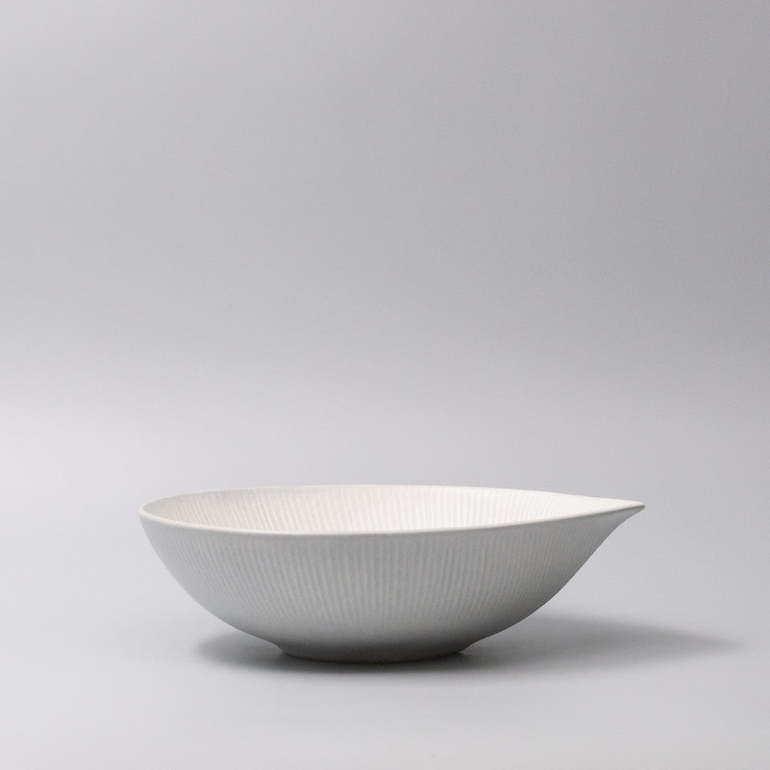 Large Bowl 24cm Snow Leaf Glaze V637-C1006