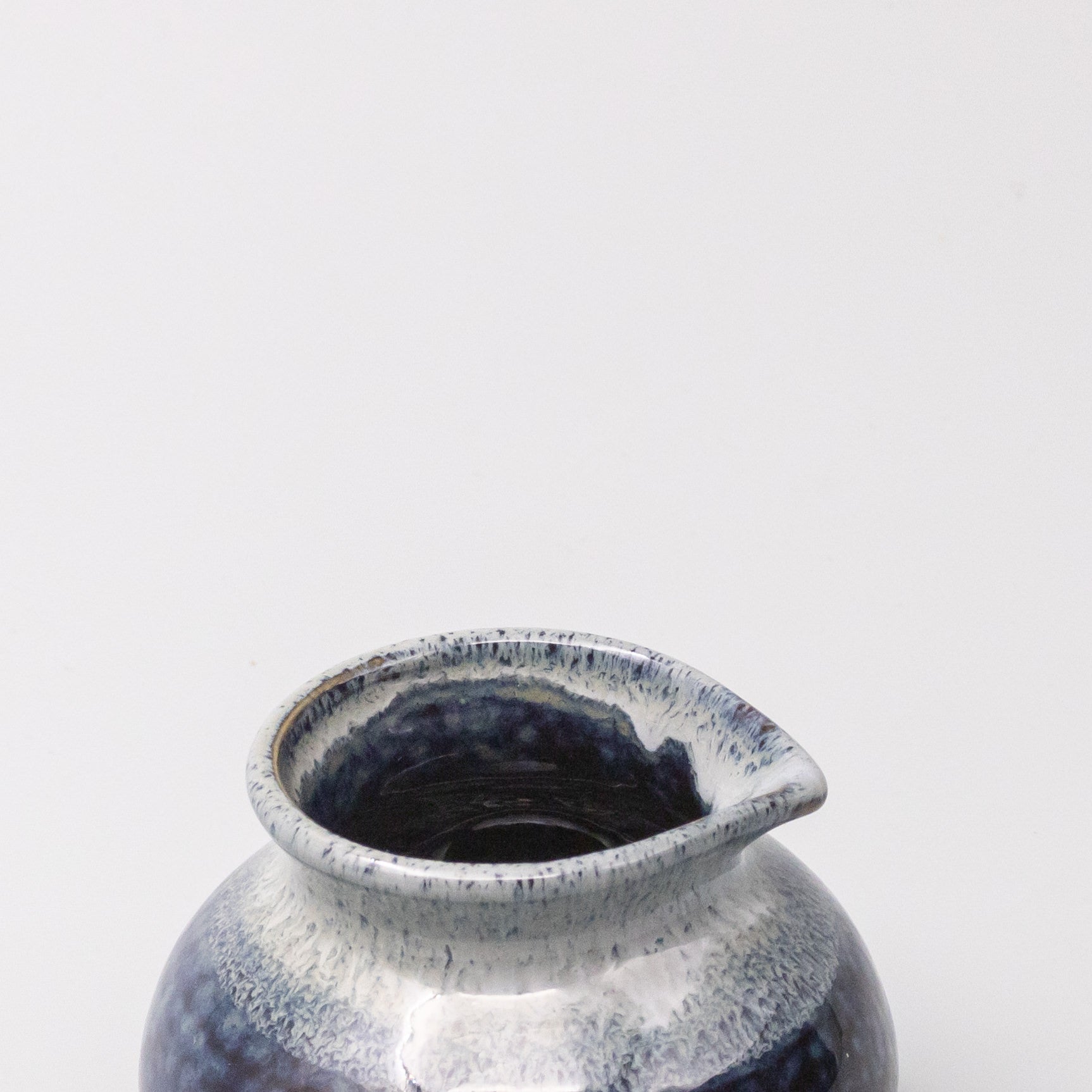 Pourer 120ml Denim Drip Glaze V637-C1068