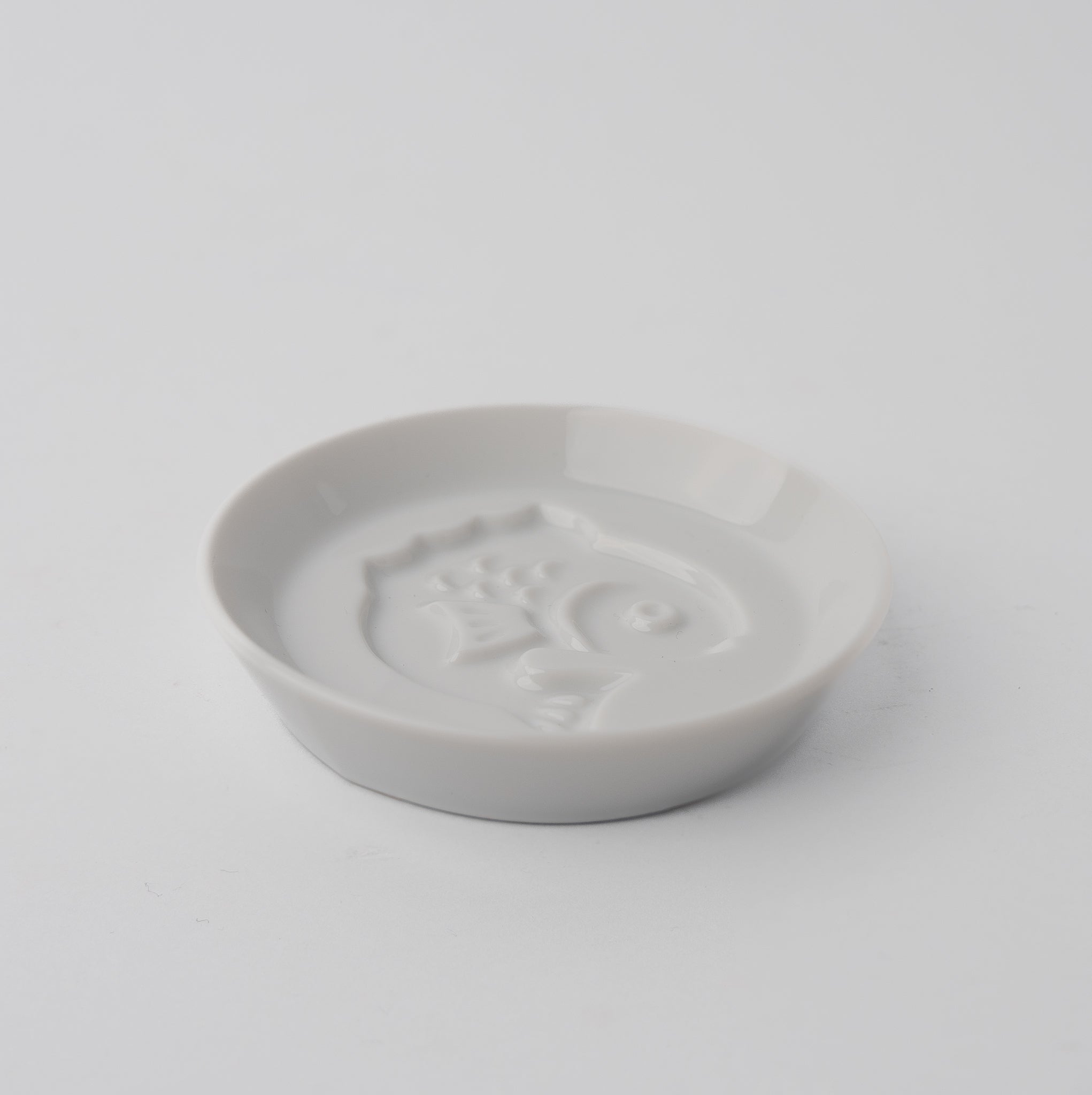 Sauce Dish Silhouette Fish V637-C1072