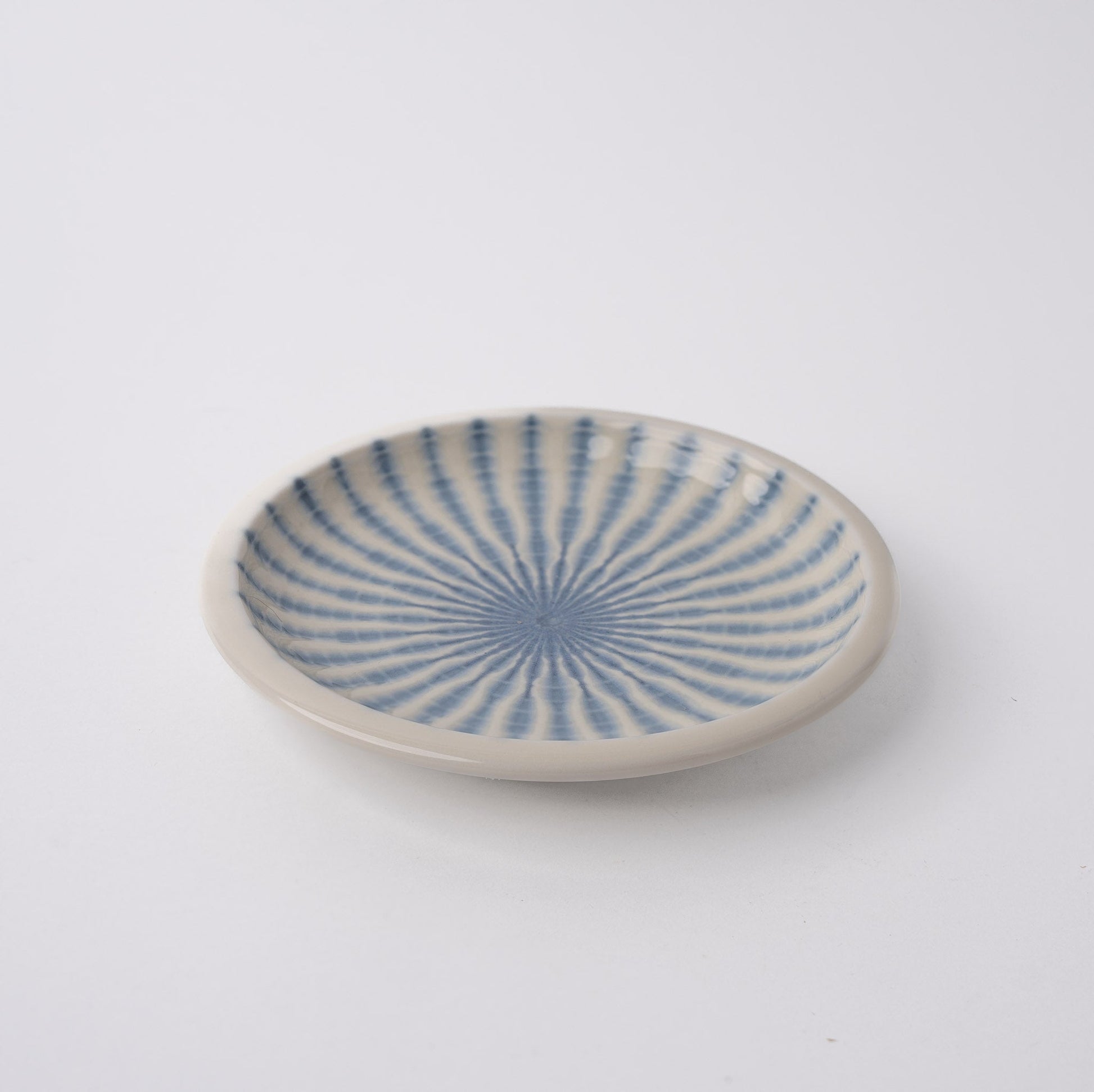 Saucer 14cm Focus White Glaze V637-C1177