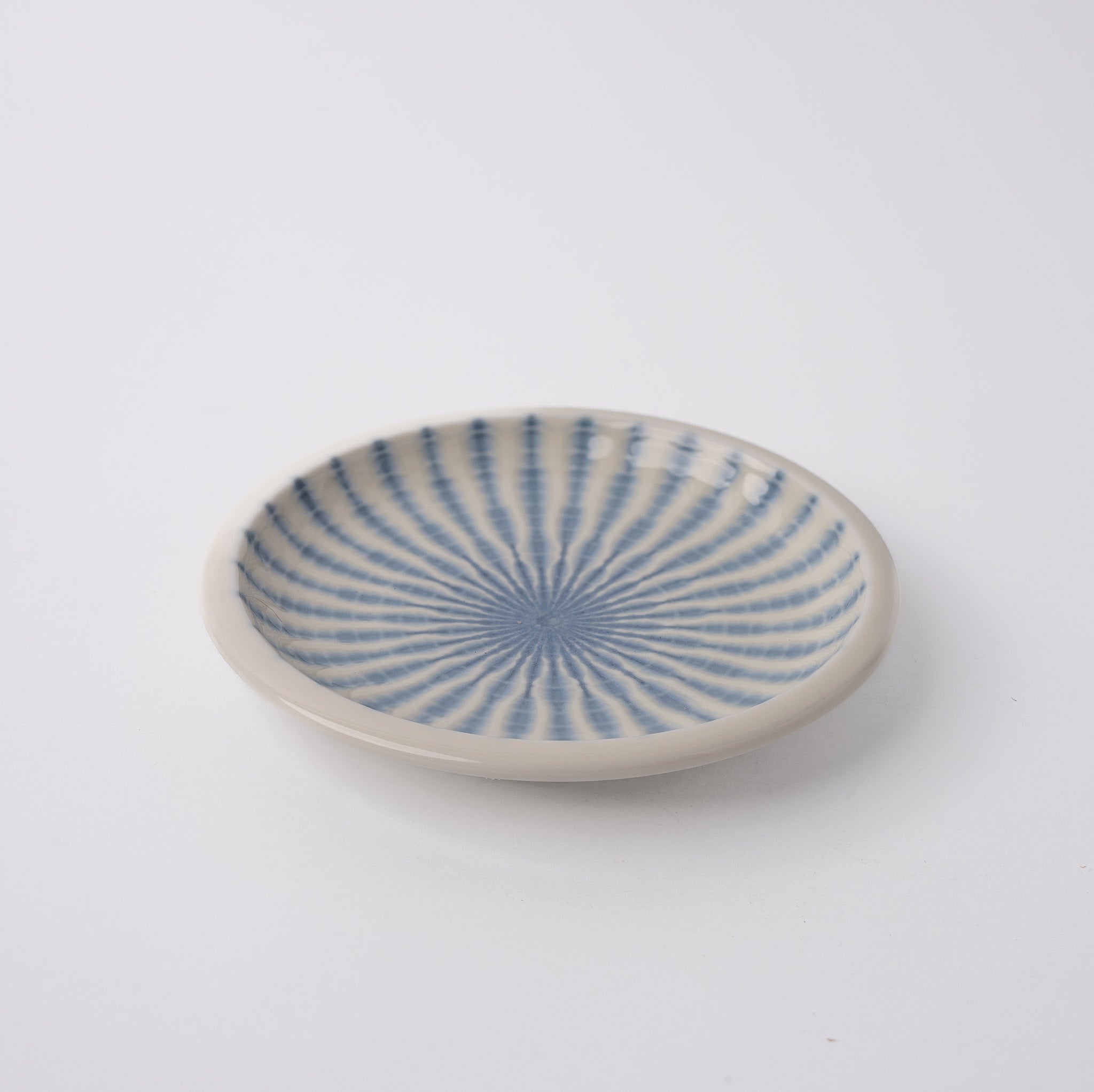 Saucer 14cm Focus White Glaze V637-C1177