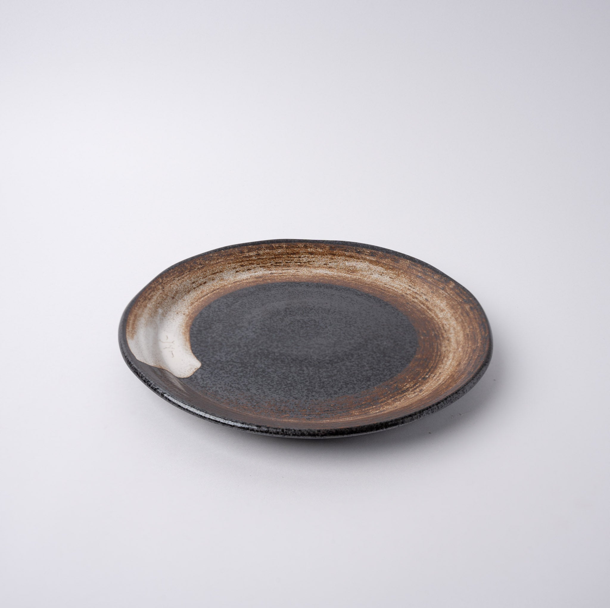 Plate 24cm Brushstroke Black V637-C1208