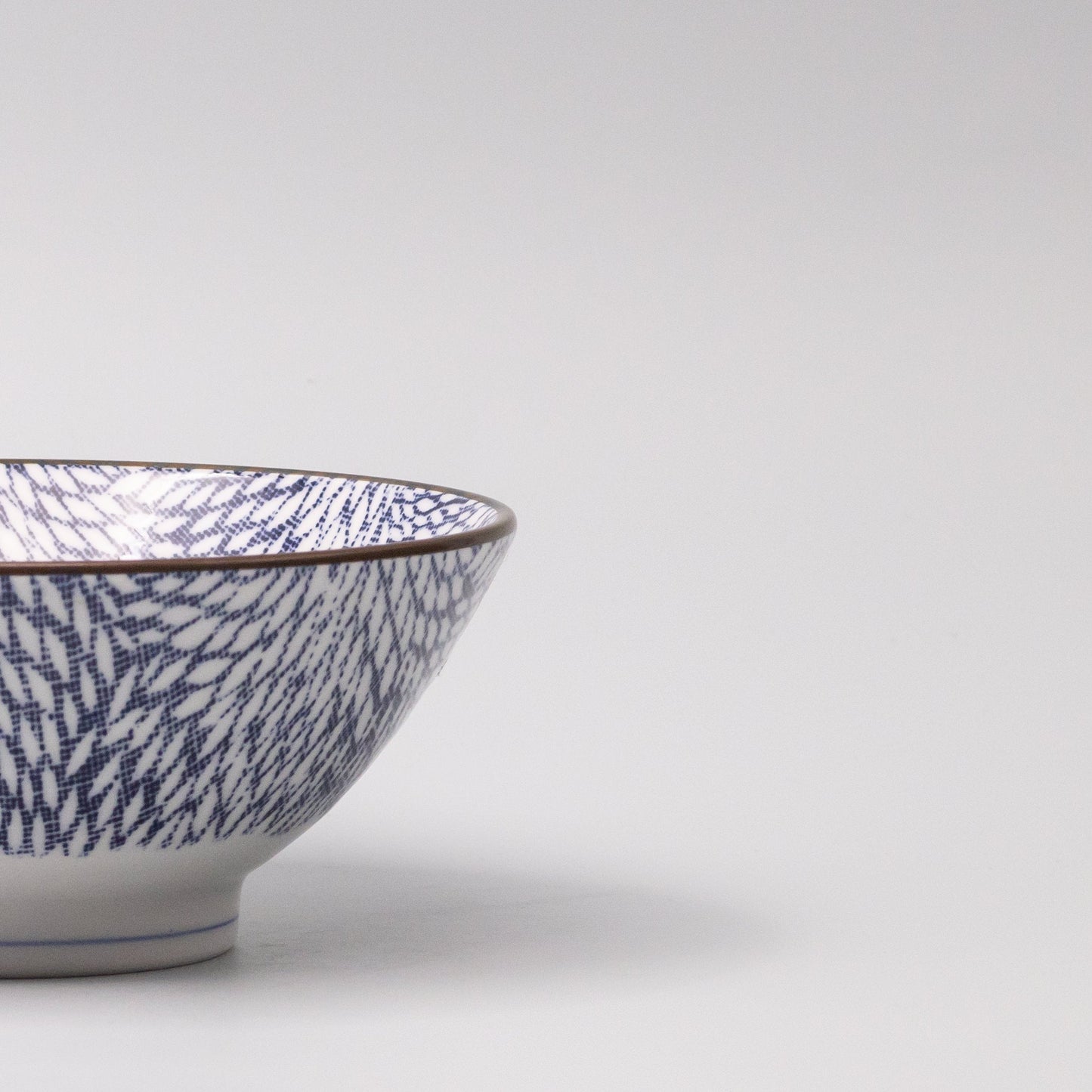 Udon Bowl 17.5cm Chrysanthemum Design V637-C1221