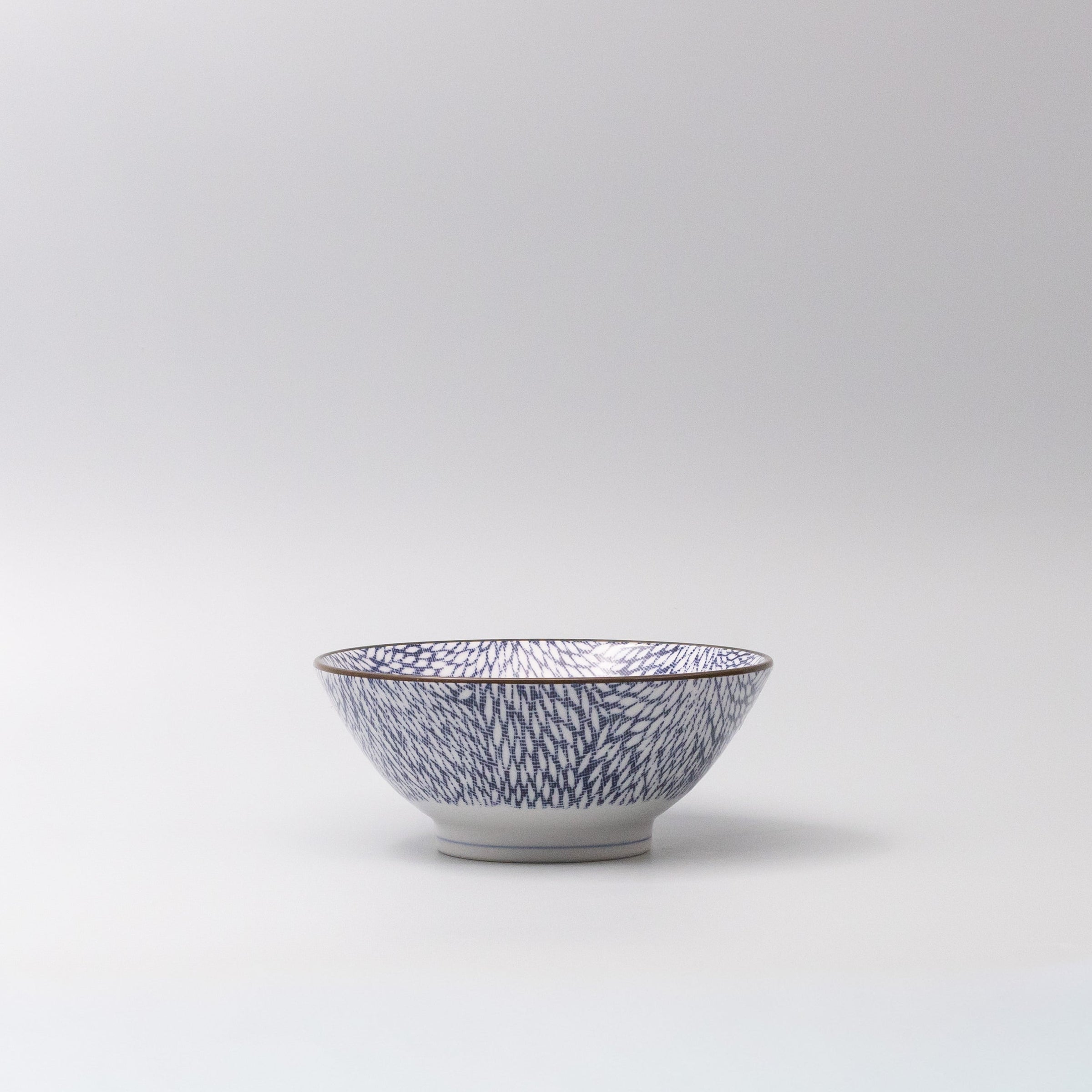 Udon Bowl 17.5cm Chrysanthemum Design V637-C1221