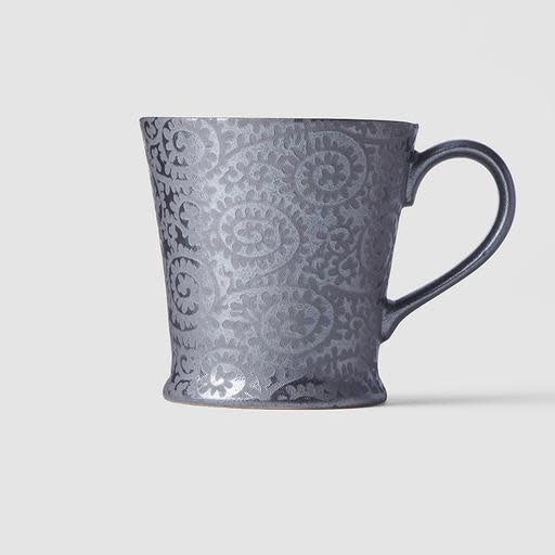 Mug 200ml Black Scroll Design V637-C1375