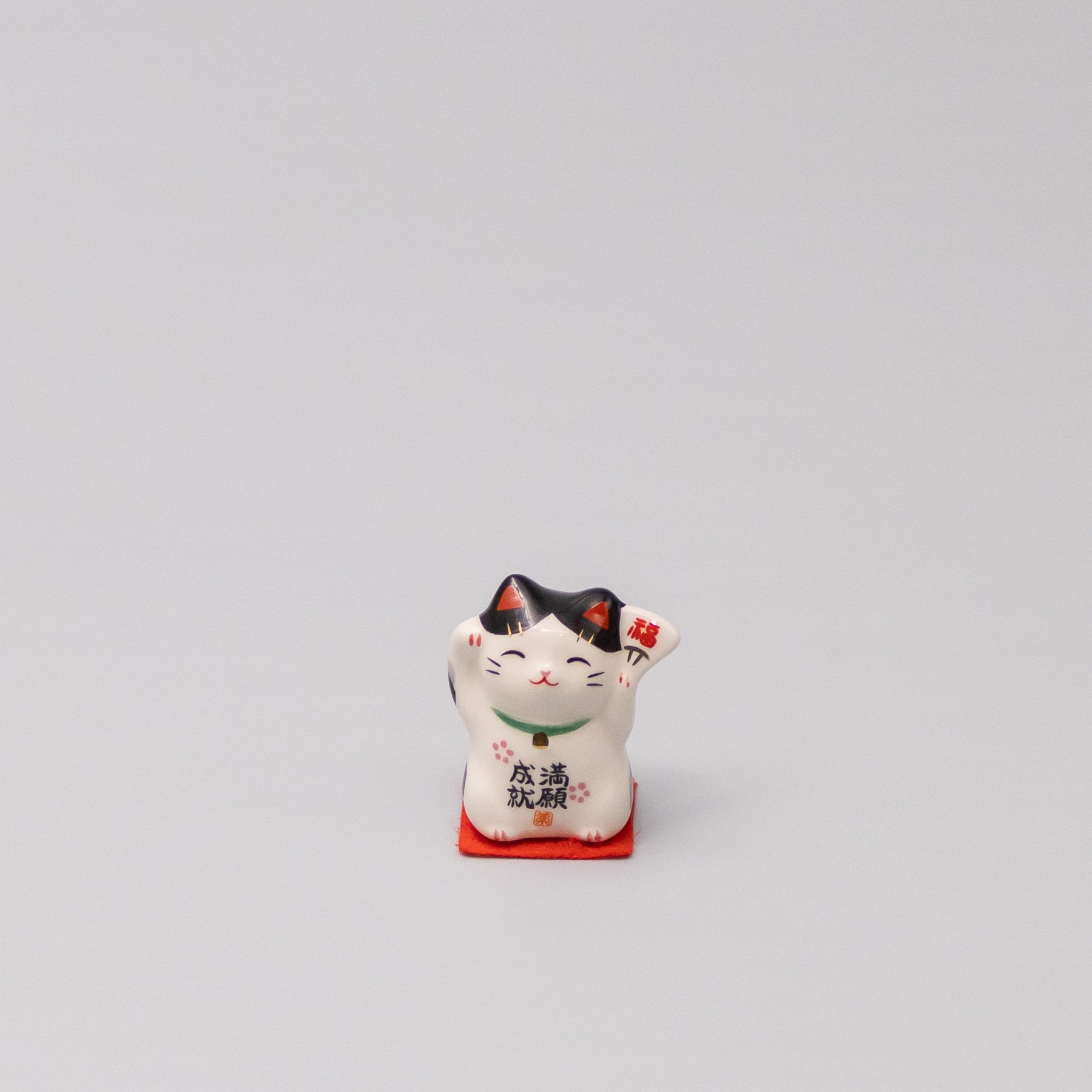 Okimono Victory Lucky Cat V637-C1399B