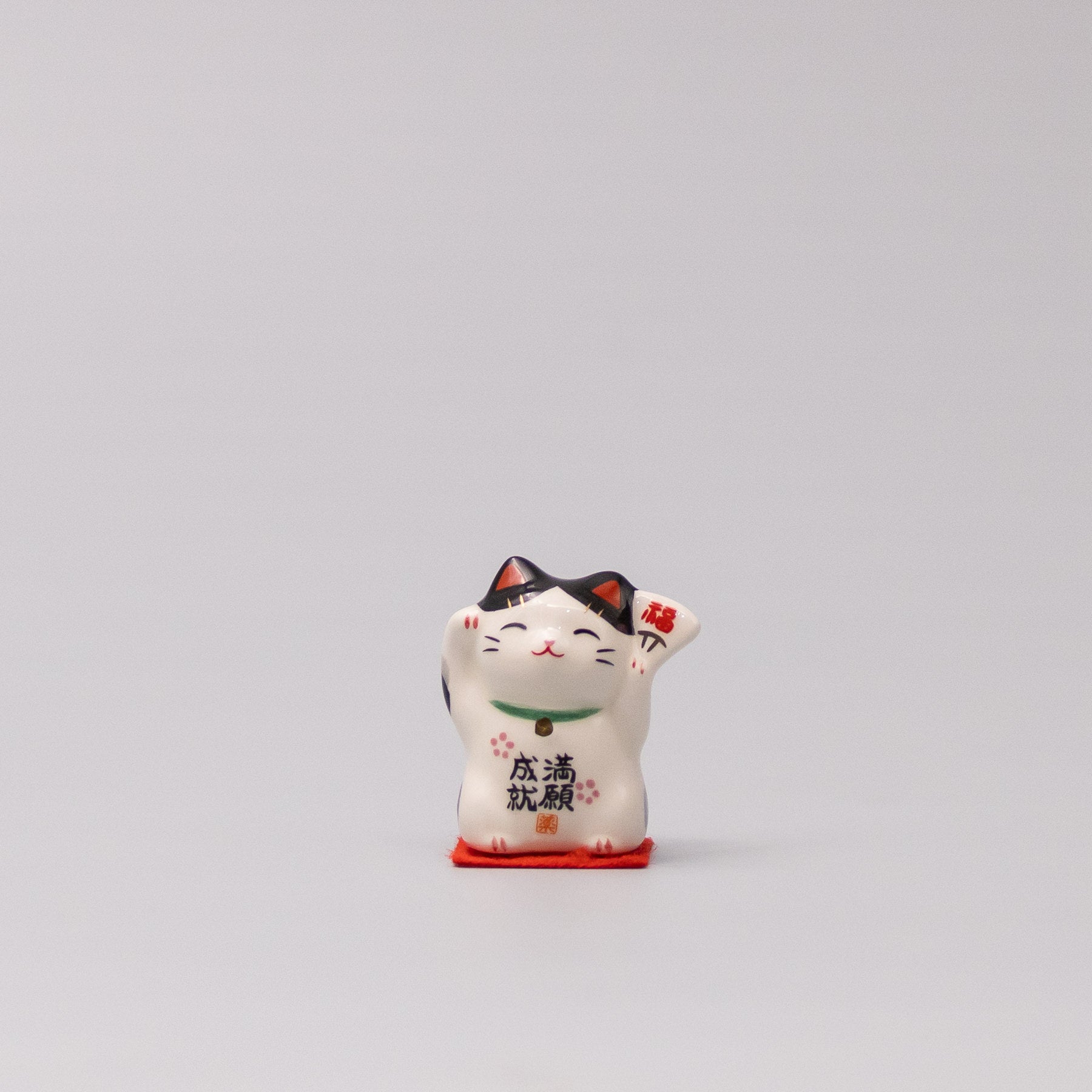 Okimono Victory Lucky Cat V637-C1399B