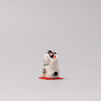 Okimono Victory Lucky Cat V637-C1399B