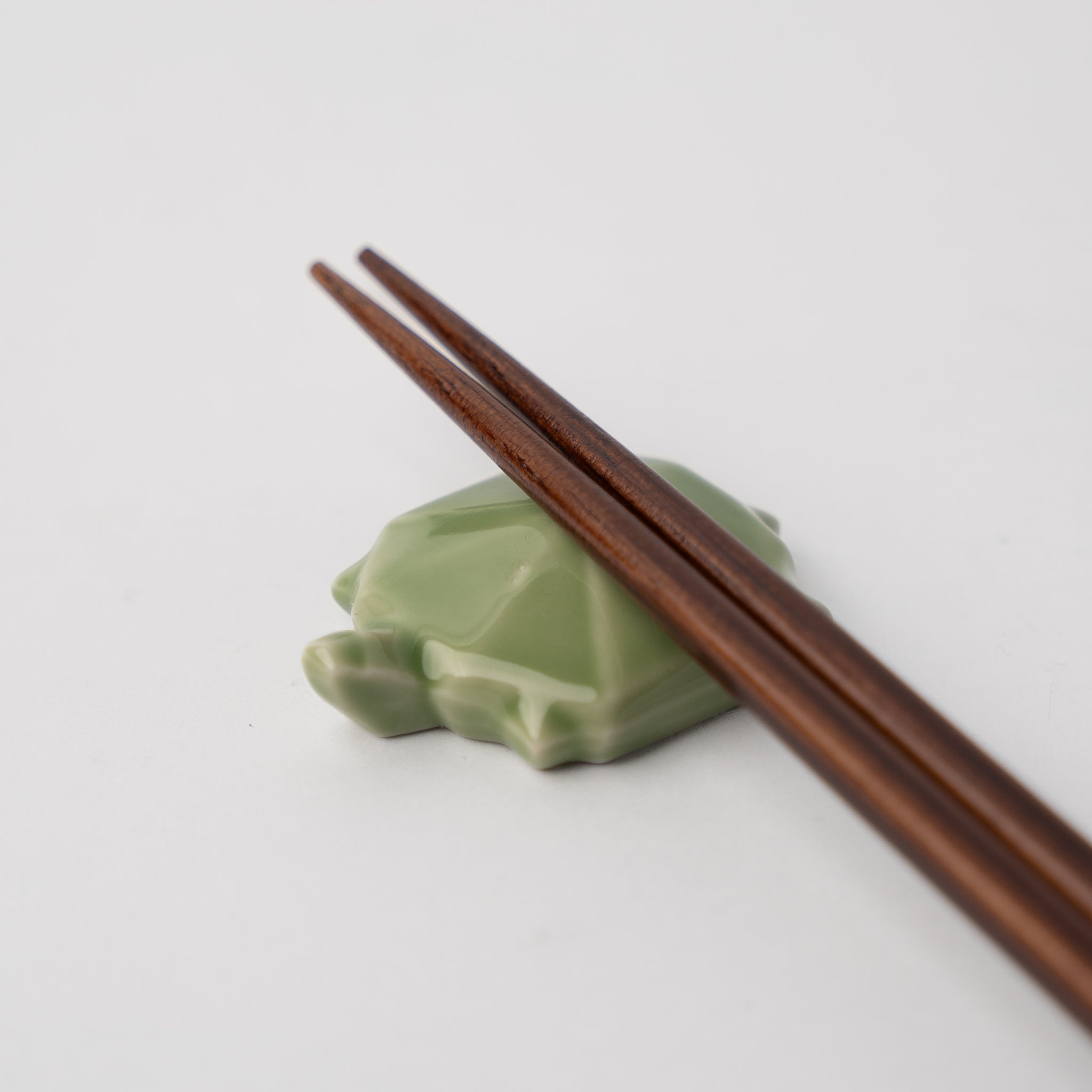 Chopstick Rest Tortoise Green V637-C1662