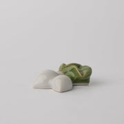Chopstick Rest White & Green Radish V637-C1666