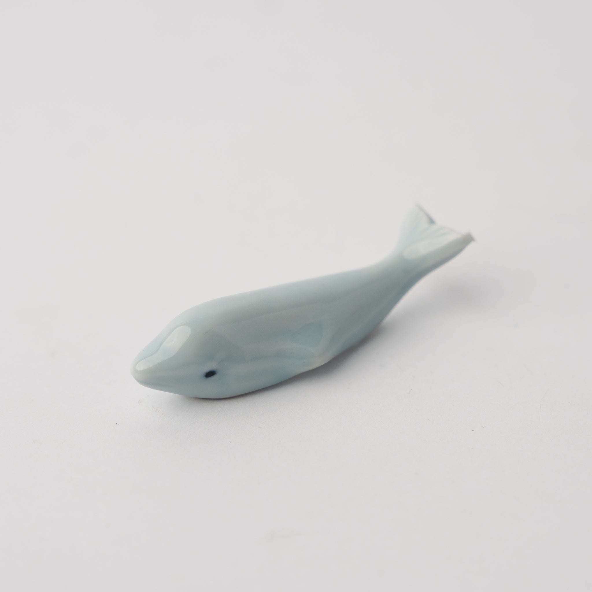 Chopstick Rest Ice Blue Dolphin V637-C1669