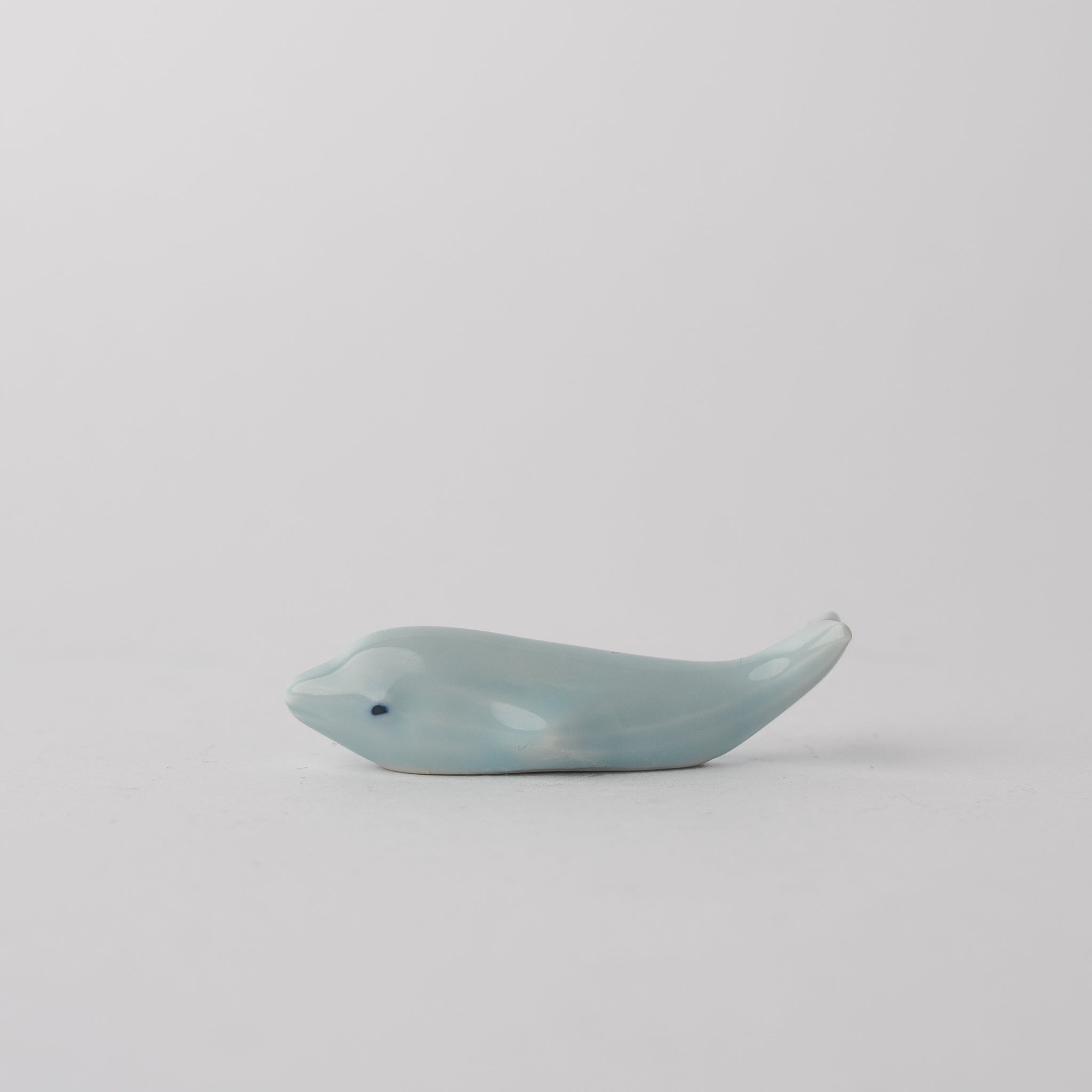 Chopstick Rest Ice Blue Dolphin V637-C1669