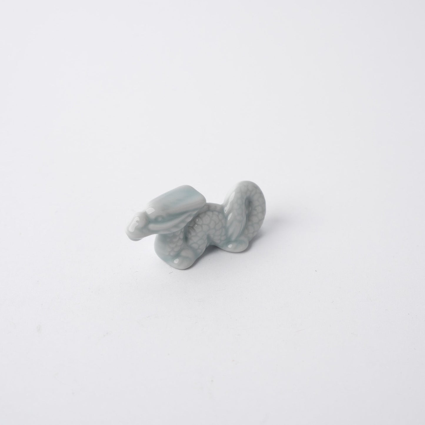 Chopstick Rest Ice Blue Dragon V637-C1696