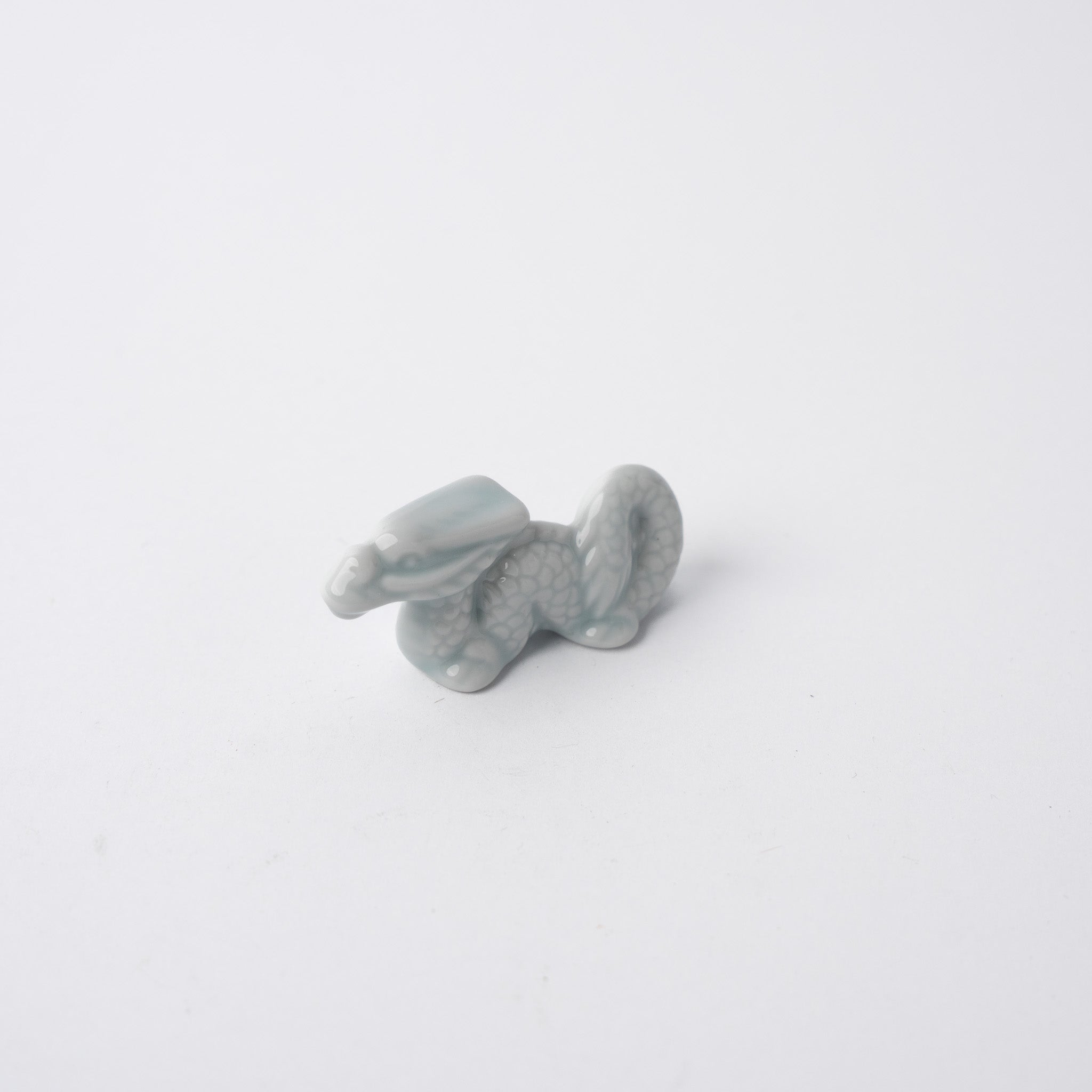 Chopstick Rest Ice Blue Dragon V637-C1696