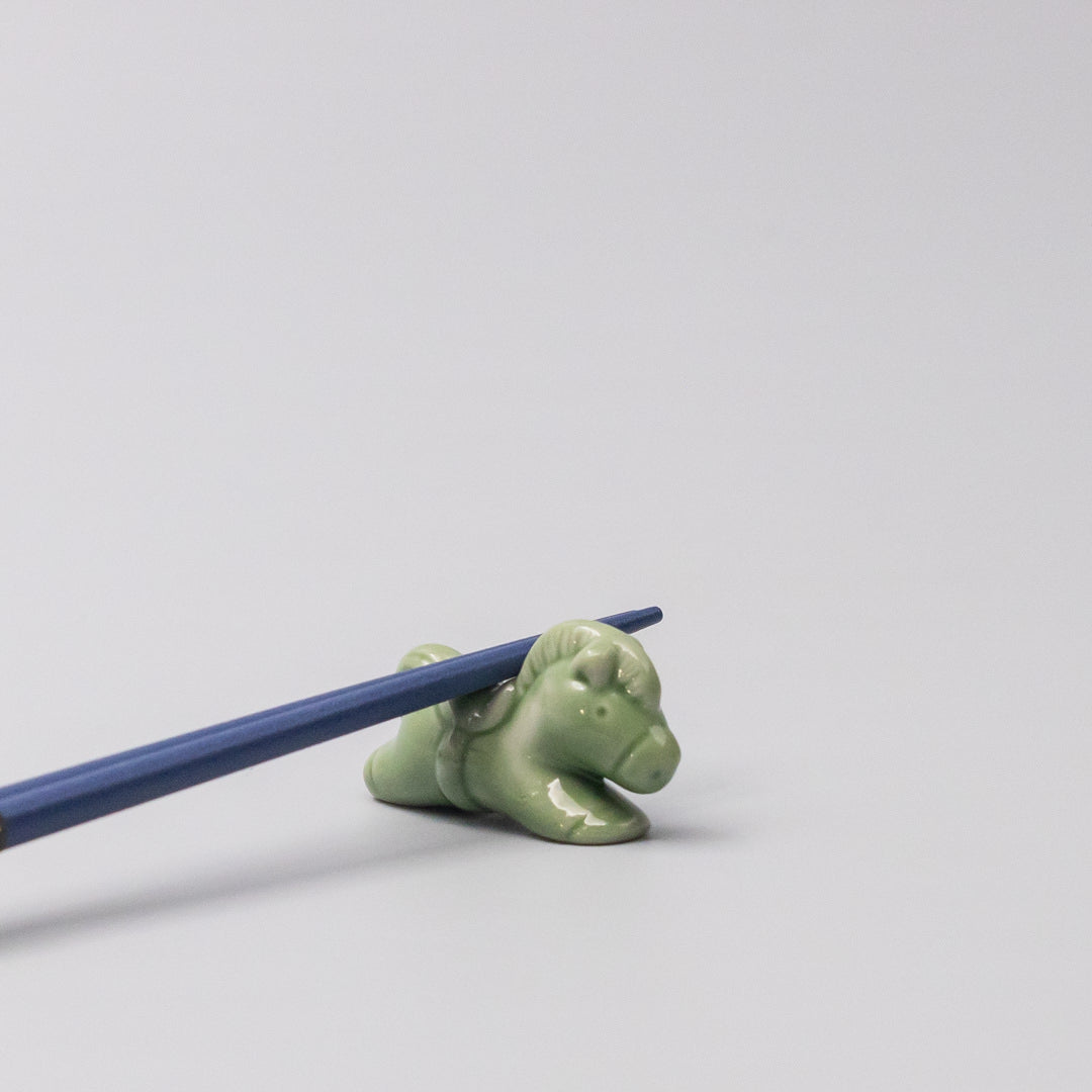 Chopstick Rest Green Horse V637-C1697