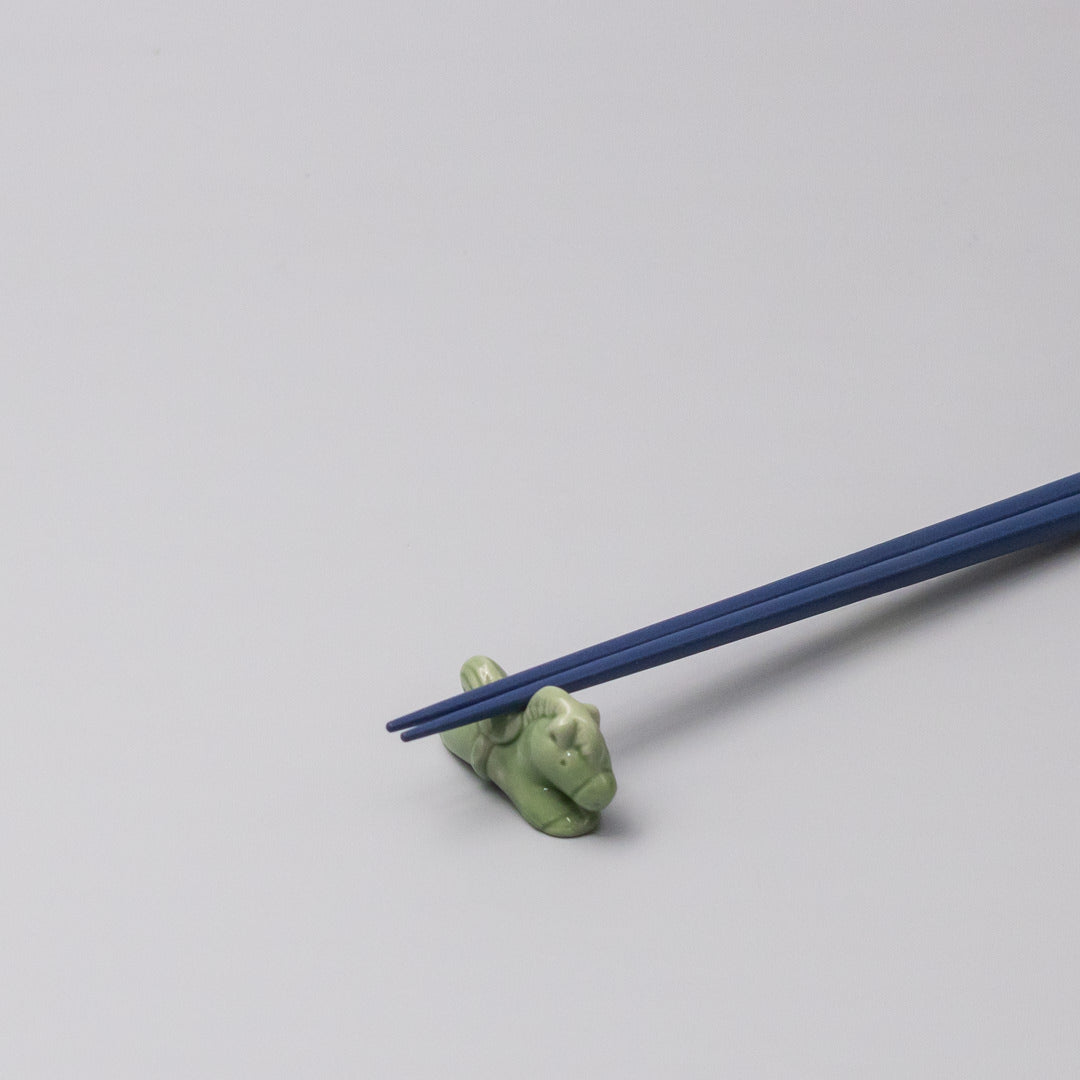 Chopstick Rest Green Horse V637-C1697