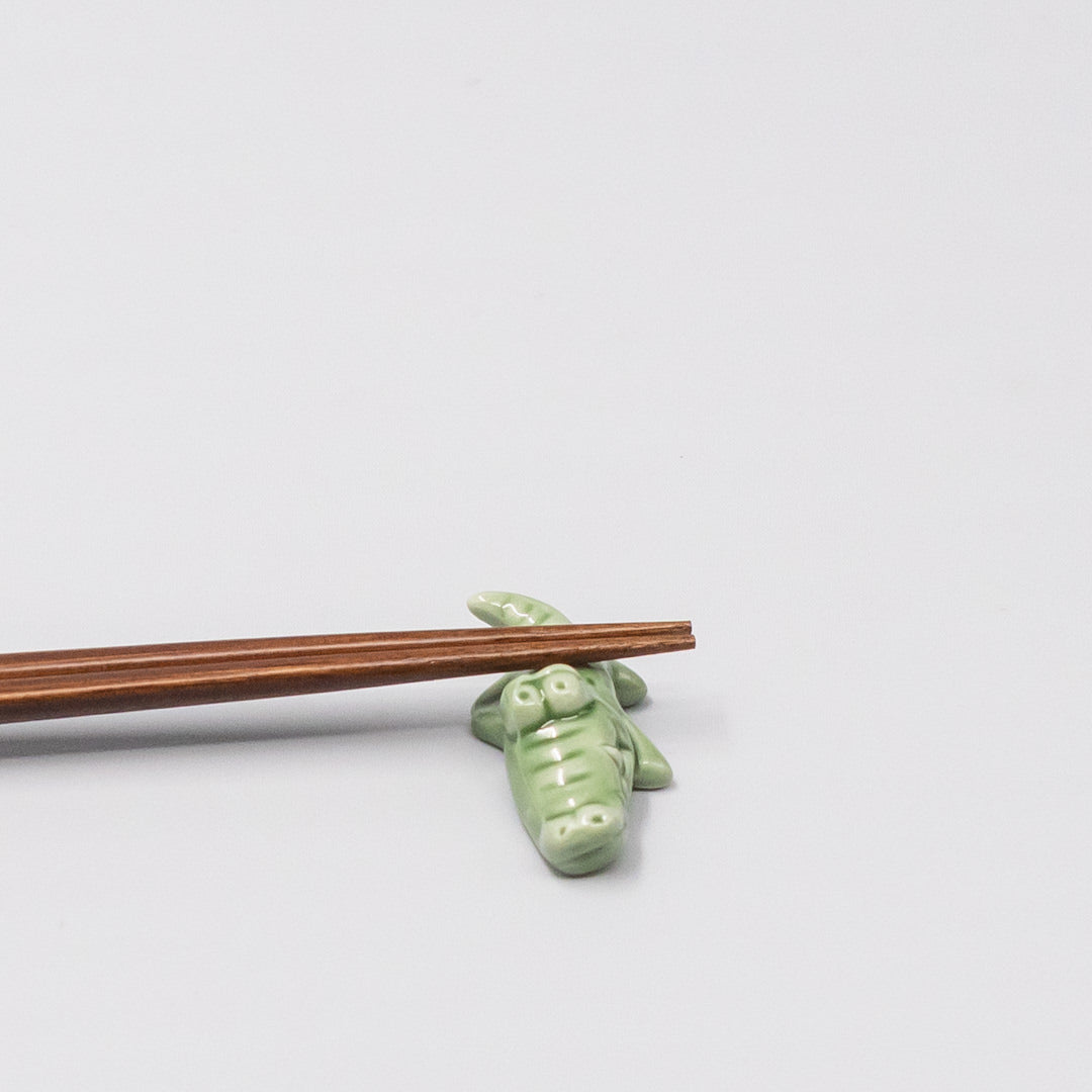 Chopstick Rest Green Alligator V637-C1701