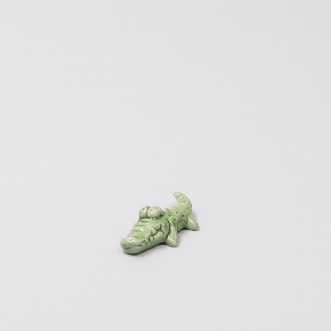 Chopstick Rest Green Alligator V637-C1701