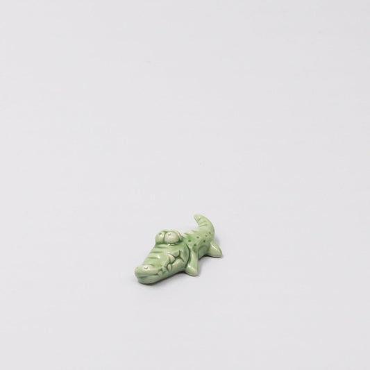 Chopstick Rest Green Alligator V637-C1701