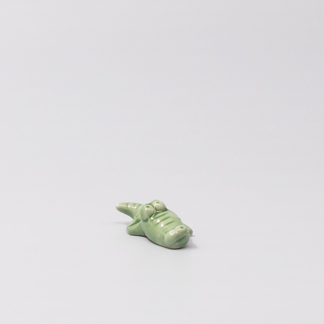 Chopstick Rest Green Alligator V637-C1701