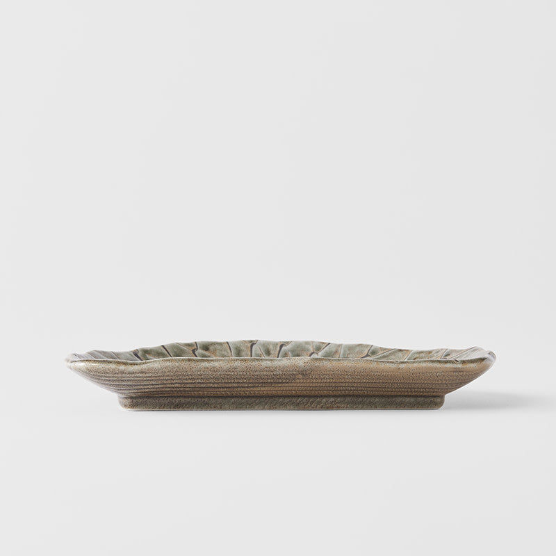 Plate D Shaped 21cm Moss Net Design V637-C2150