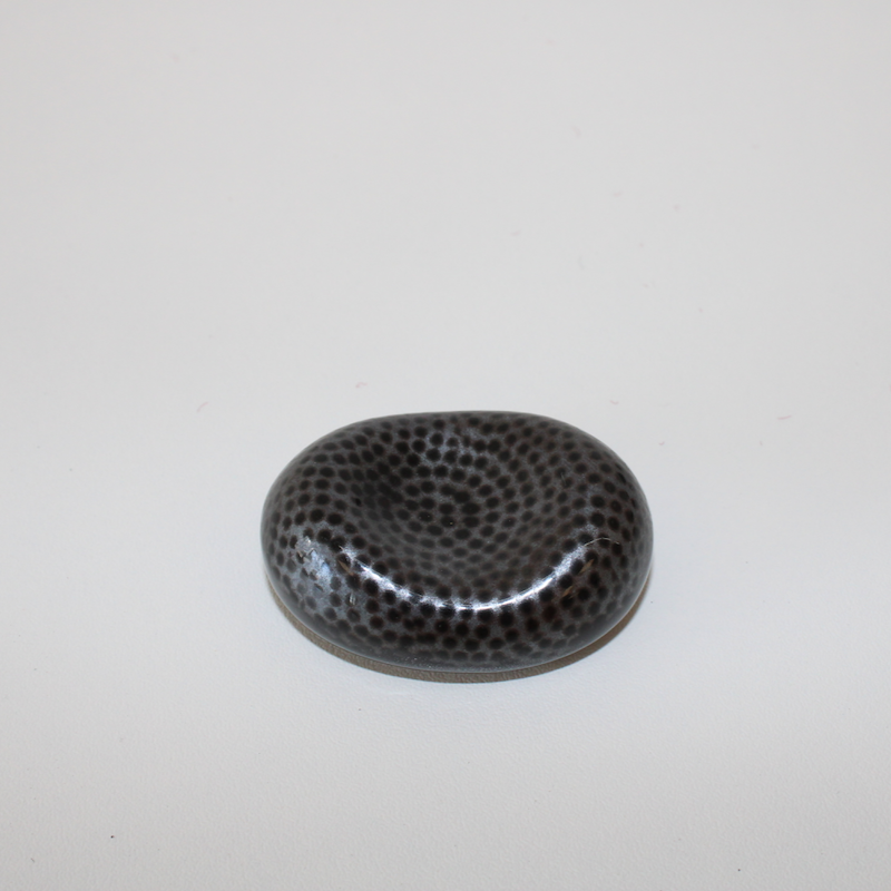 Chopstick Rest Pebble Fine Dots V637-C2858