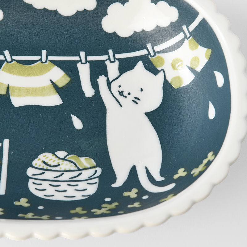 Bowl Oval 22.8cm Cat Clothes V637-C2933